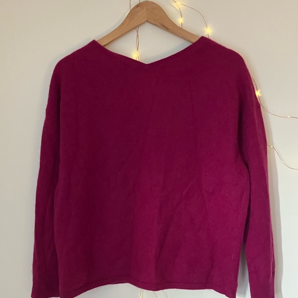 Vintage Charter Club 100% Cashmere V-neck Size S Fit Large - Picture 3 of 4